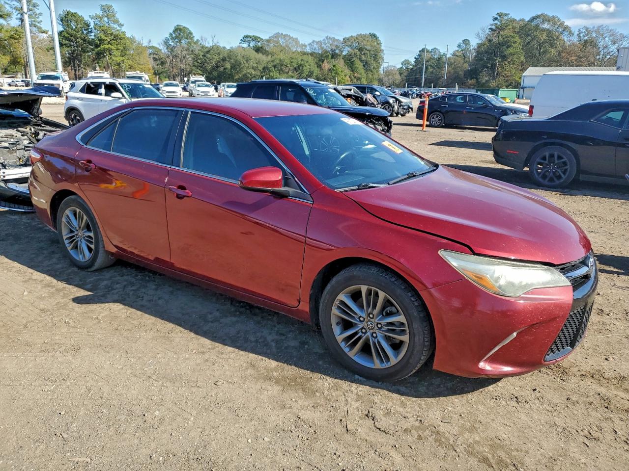 2016 TOYOTA CAMRY LE photo 4