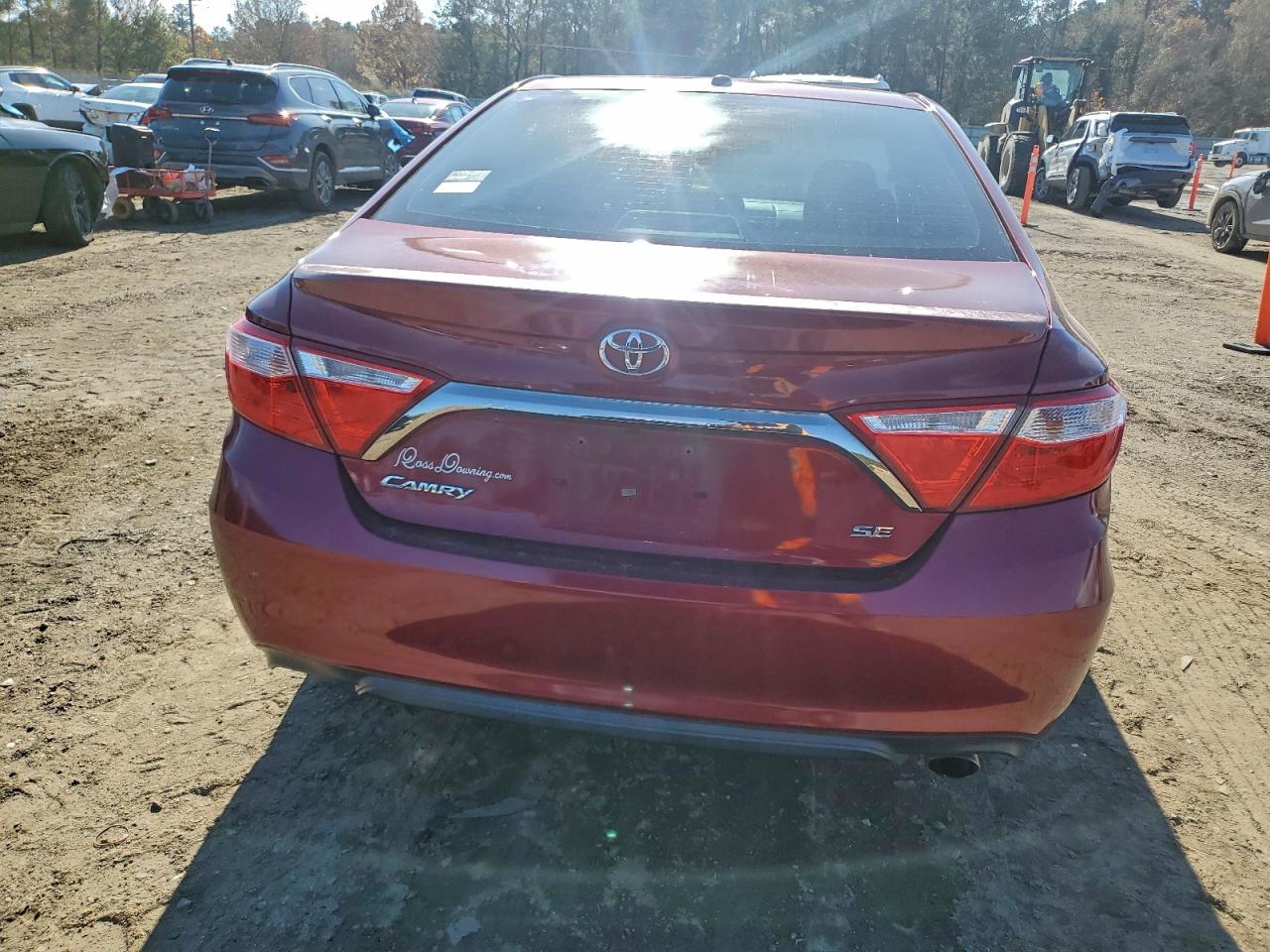 2016 TOYOTA CAMRY LE photo 6