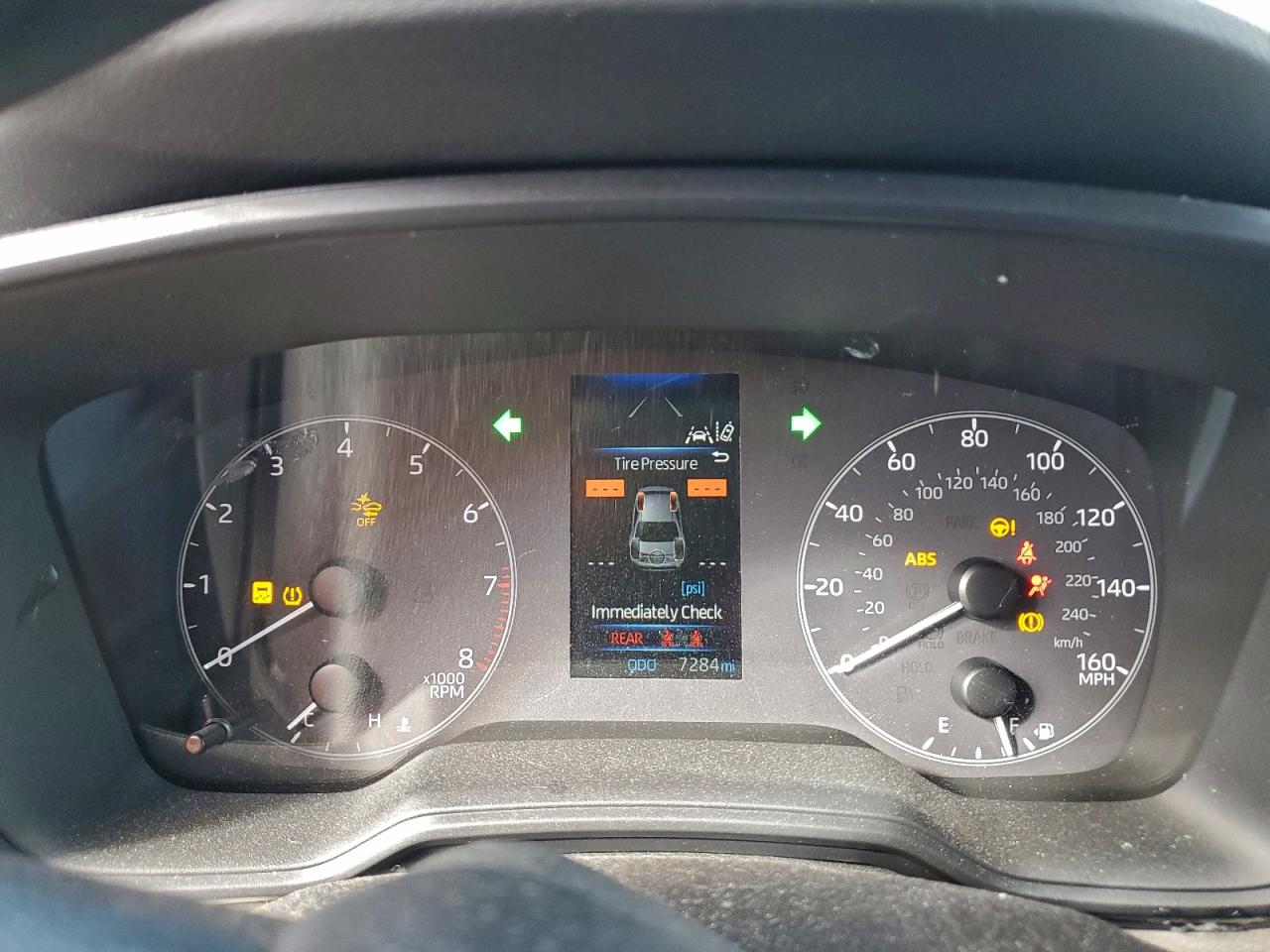 2025 TOYOTA COROLLA LE photo 17
