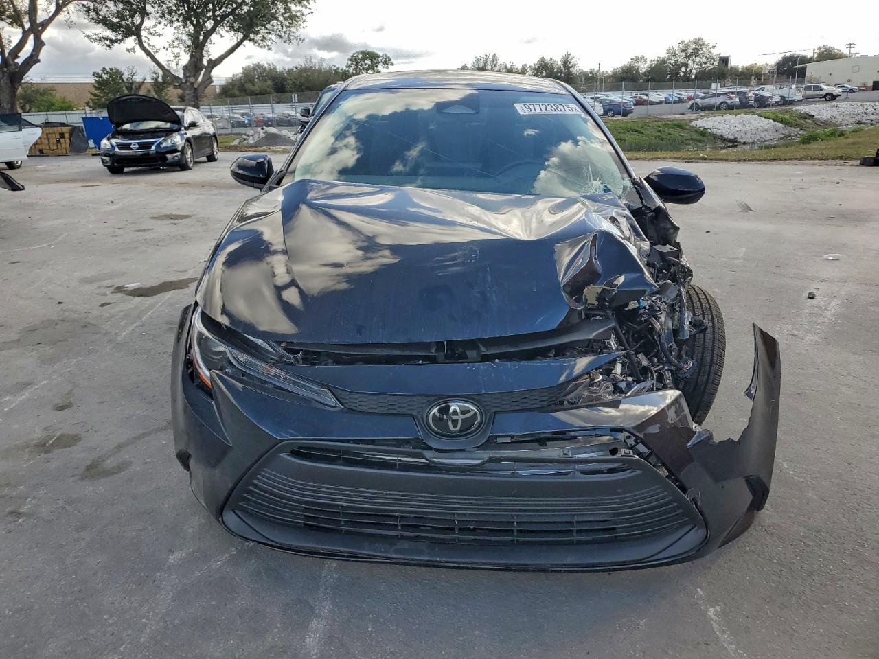 2025 TOYOTA COROLLA LE photo 9