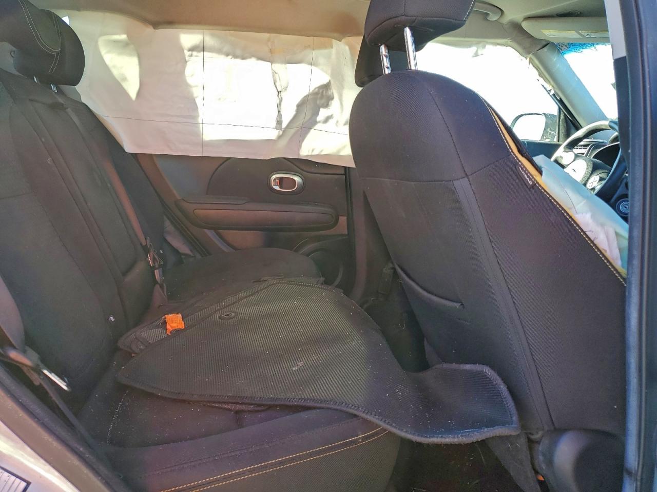 2015 KIA SOUL + photo 21