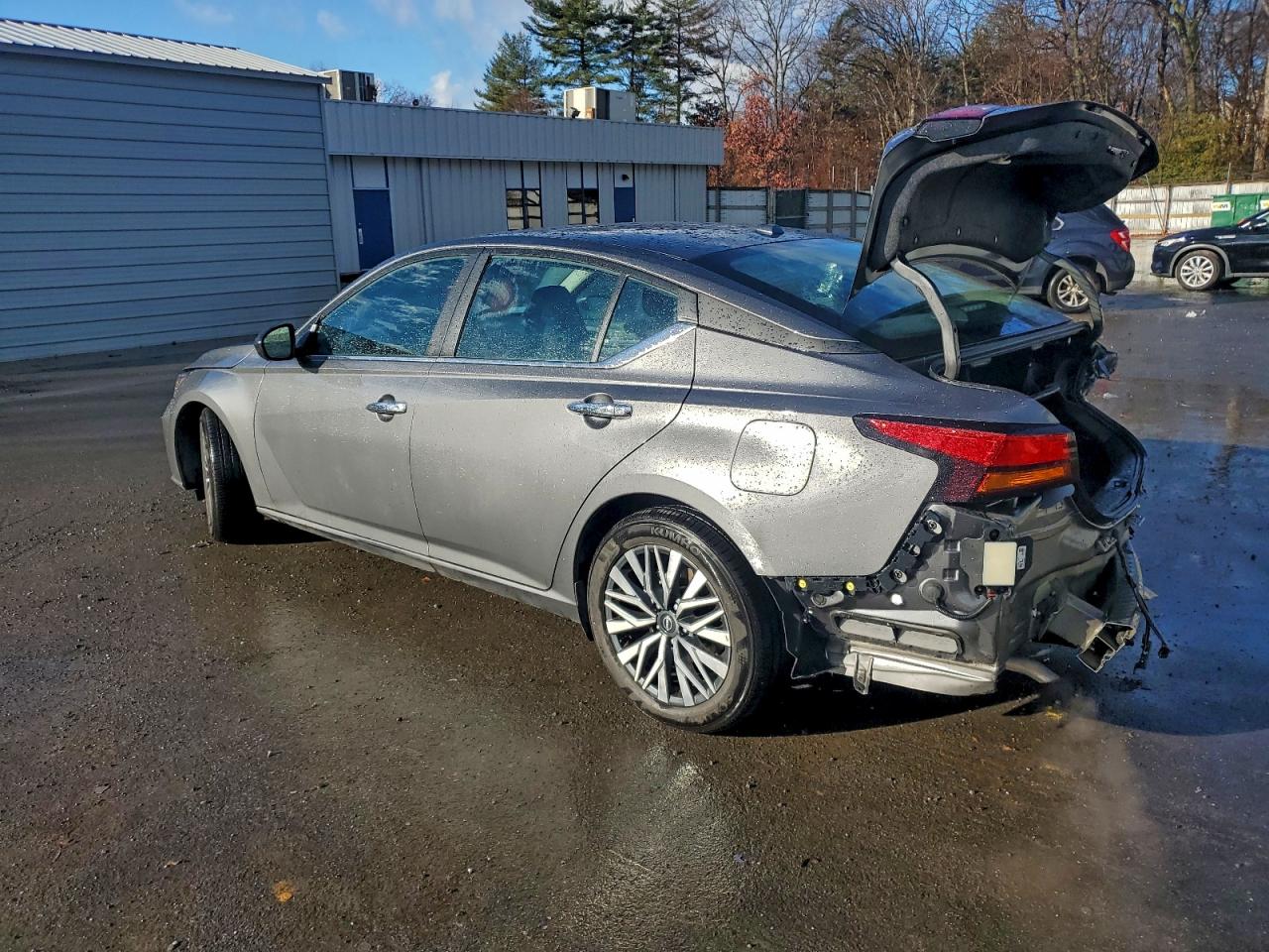 2025 NISSAN ALTIMA SV photo 4