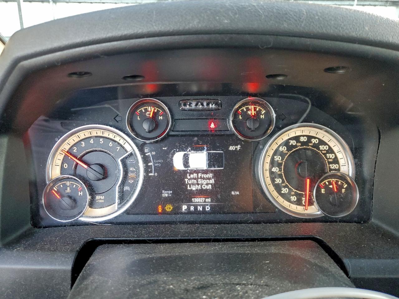 2018 RAM 1500 SLT photo 9