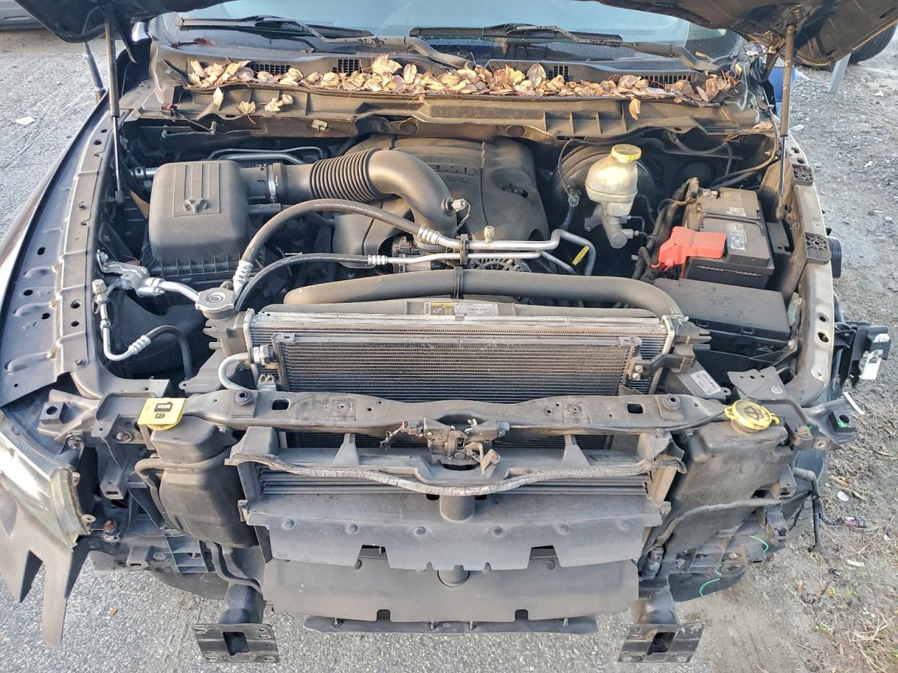 2018 RAM 1500 SLT photo 11