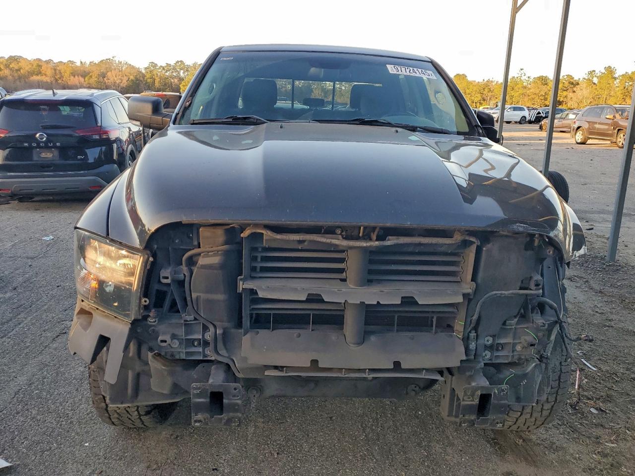 2018 RAM 1500 SLT photo 5