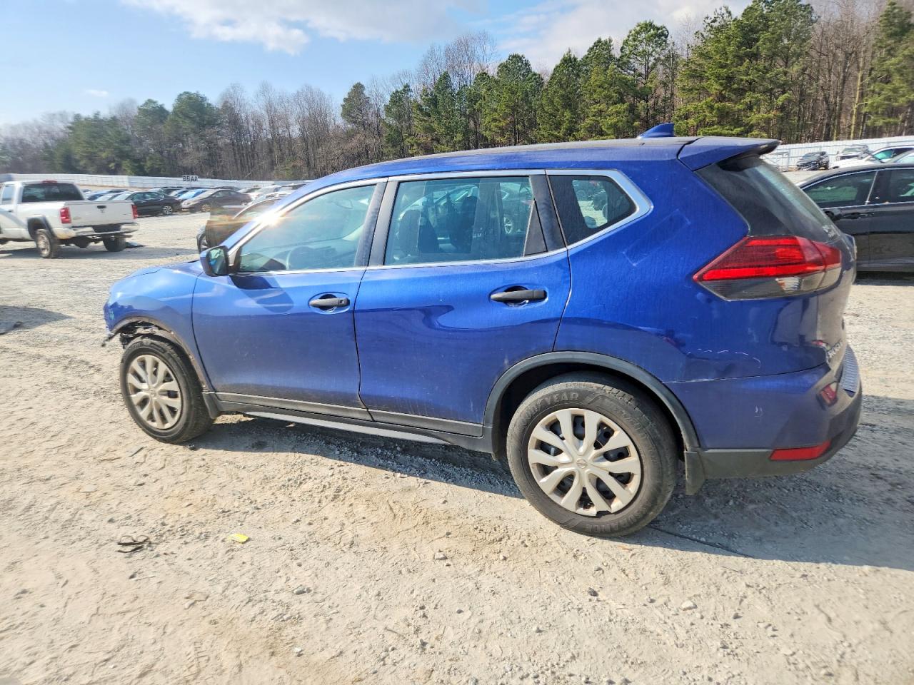 2017 NISSAN ROGUE S photo 2