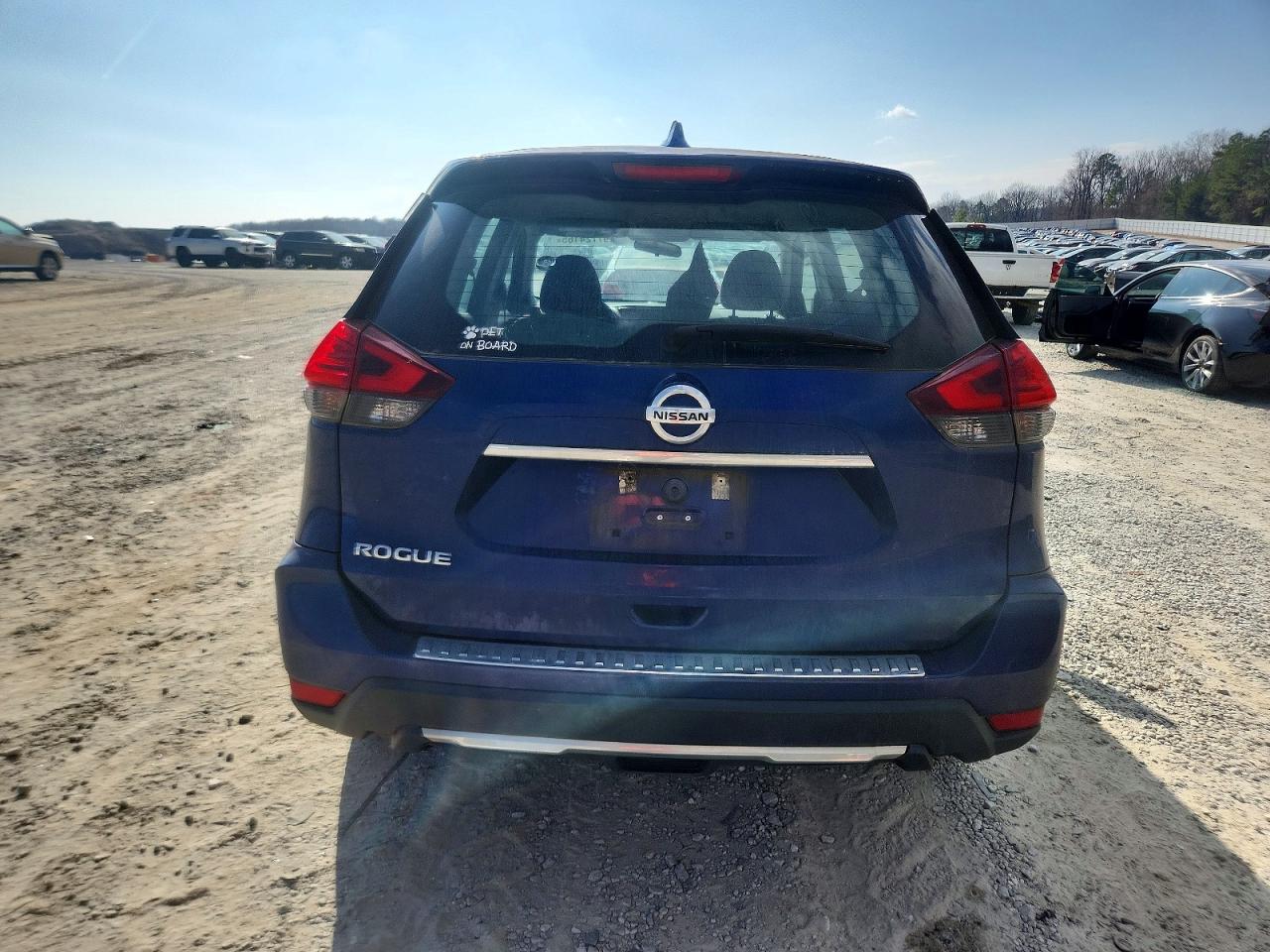 2017 NISSAN ROGUE S photo 6