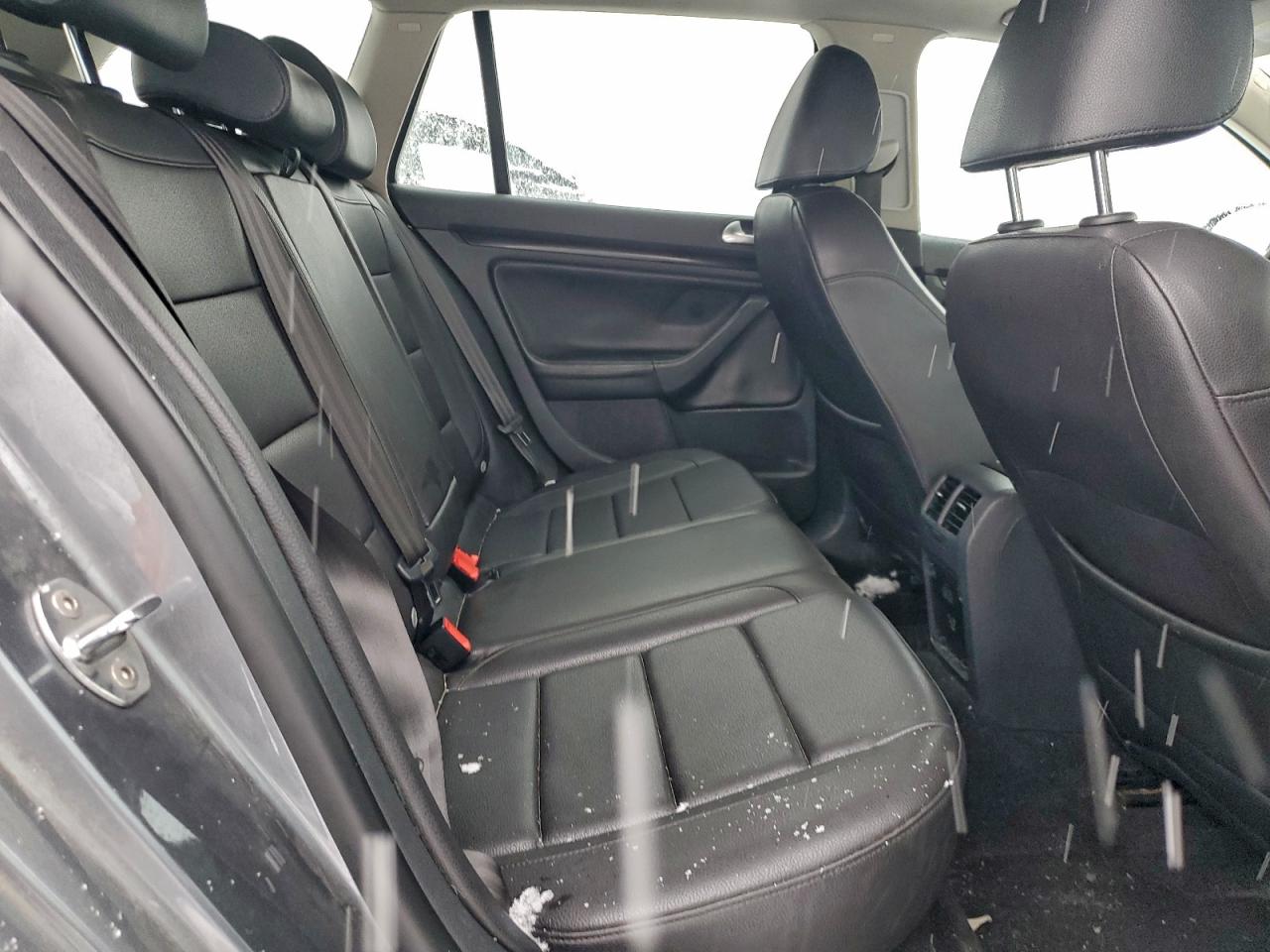 2012 VOLKSWAGEN JETTA TDI photo 10