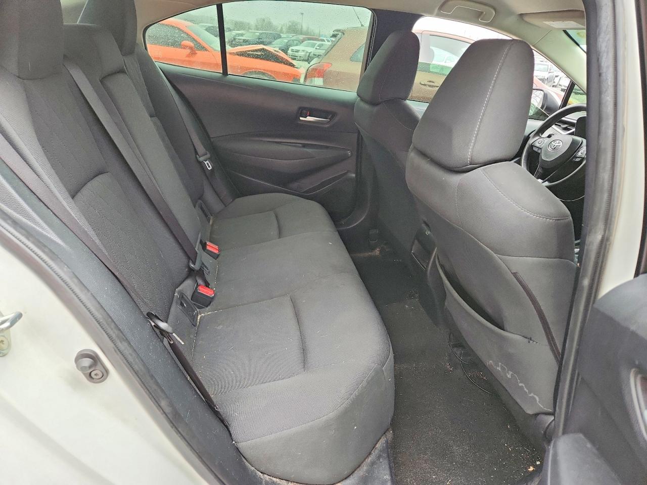 2020 TOYOTA COROLLA LE photo 10
