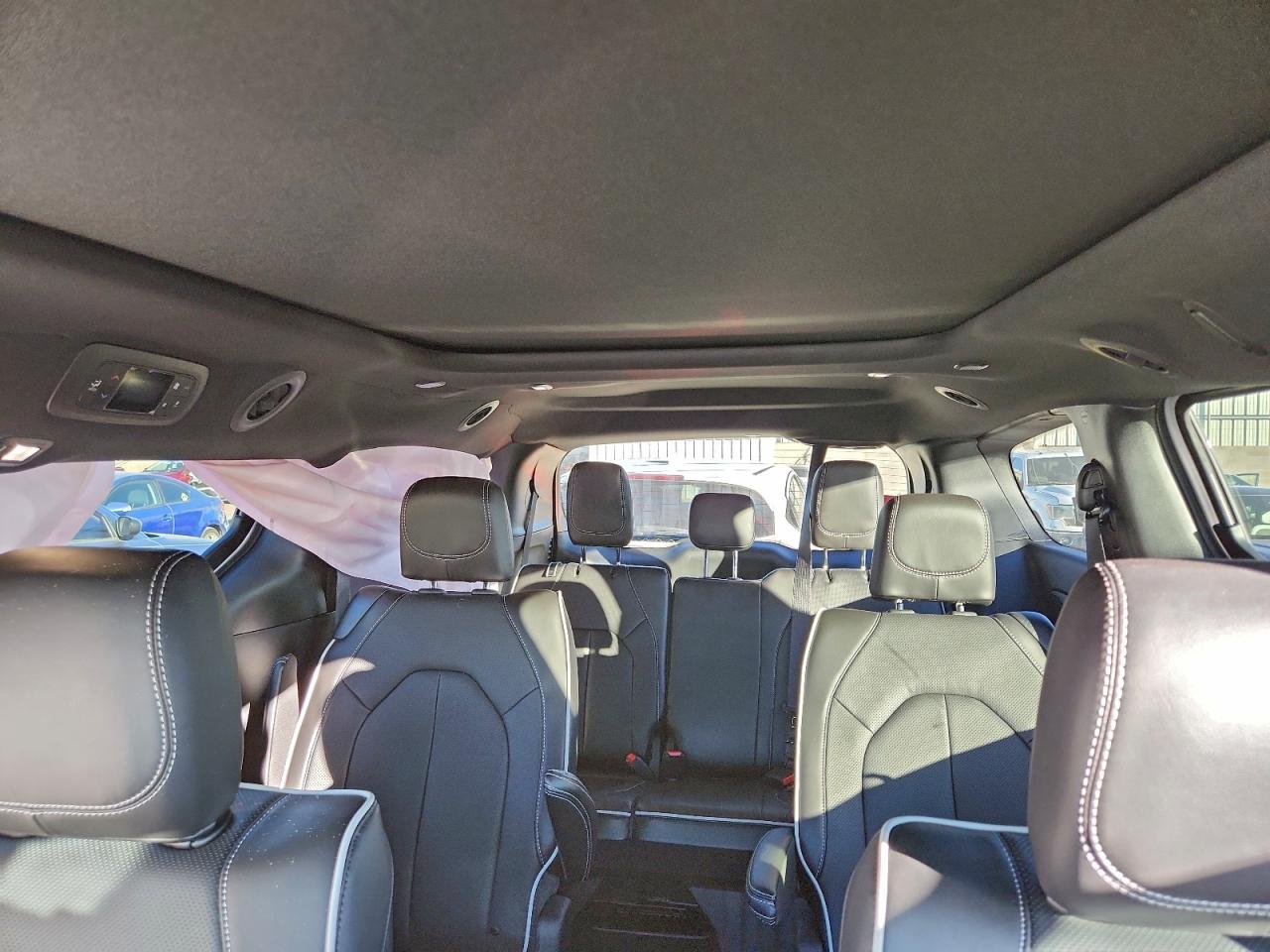 2026 CHRYSLER PACIFICA LIMITED photo 10