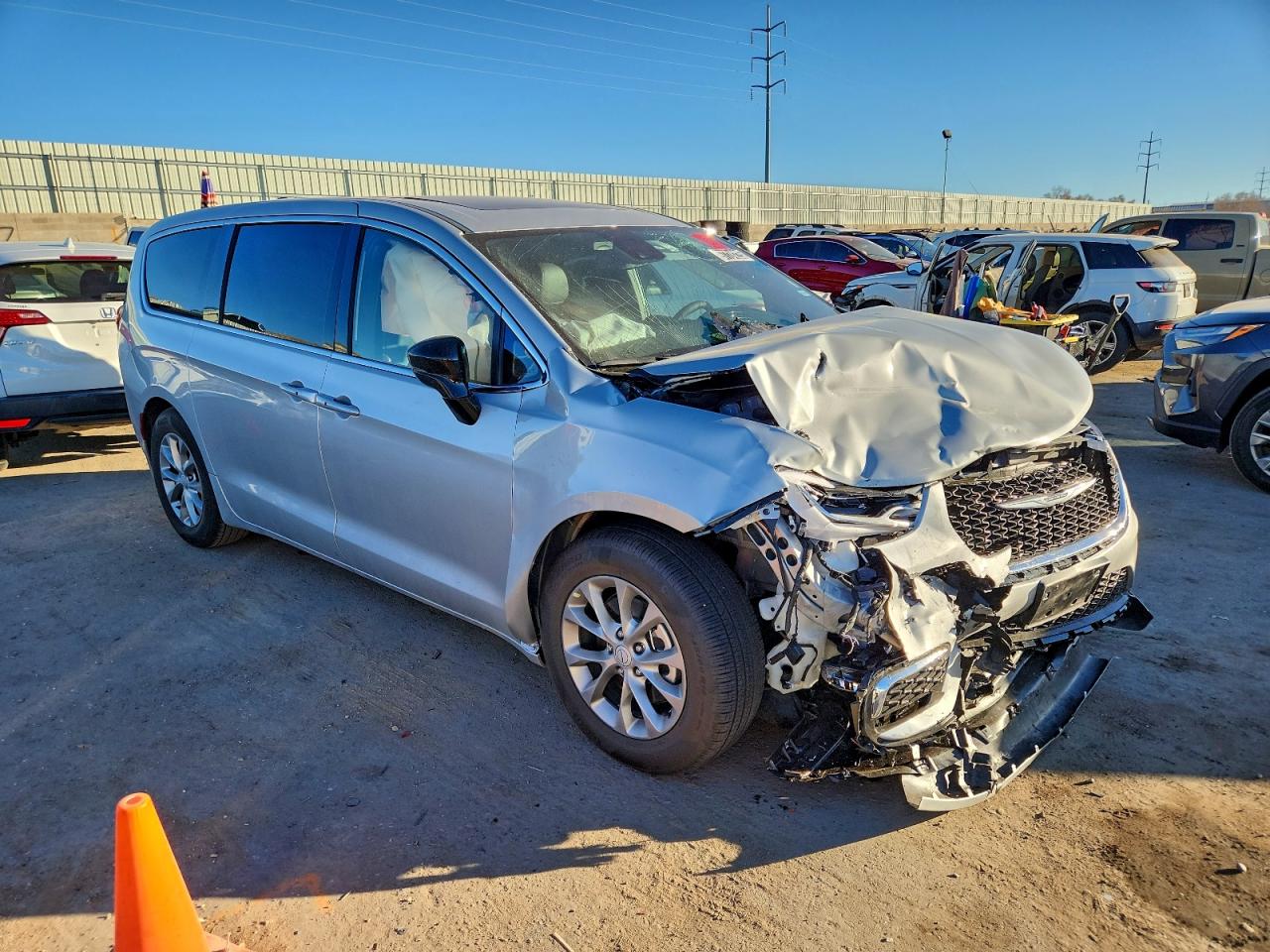 2026 CHRYSLER PACIFICA LIMITED photo 4