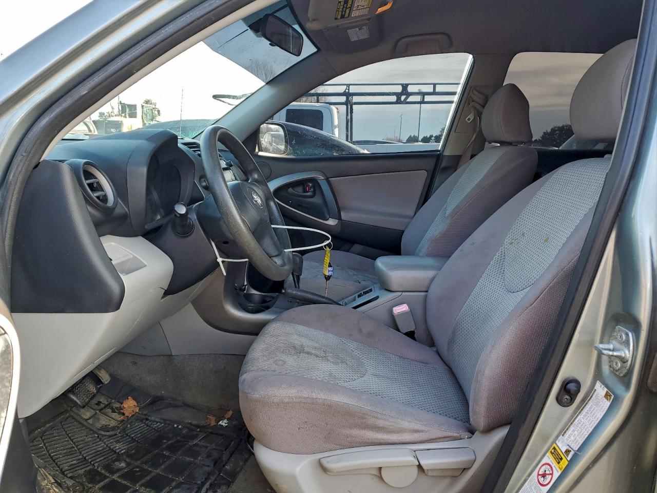 2007 TOYOTA RAV4 photo 7