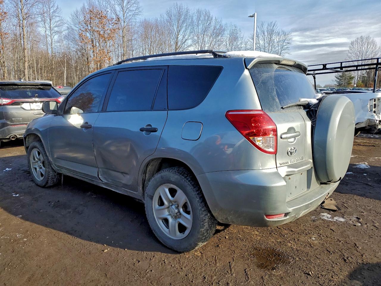 2007 TOYOTA RAV4 photo 2
