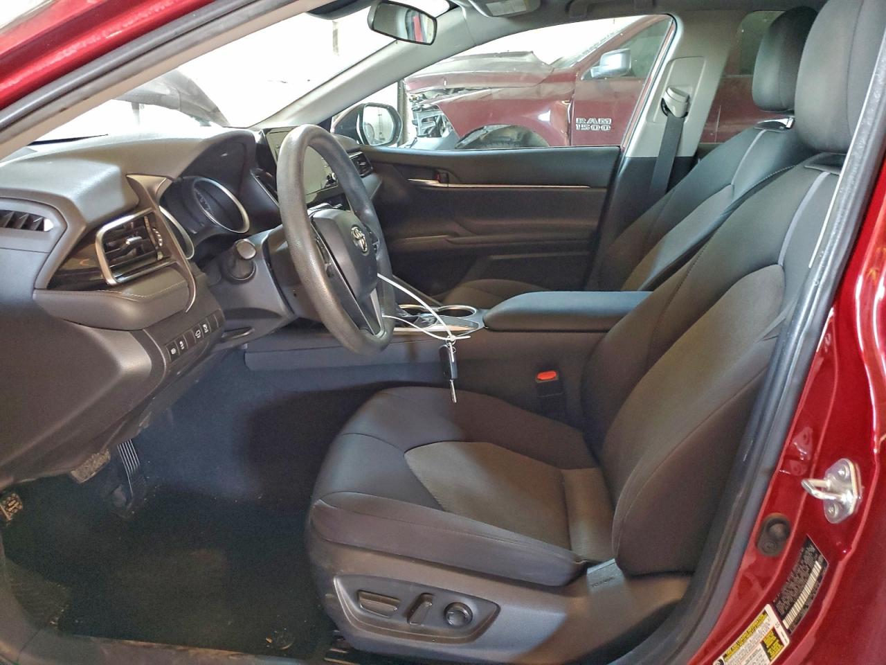 2021 TOYOTA CAMRY LE photo 7