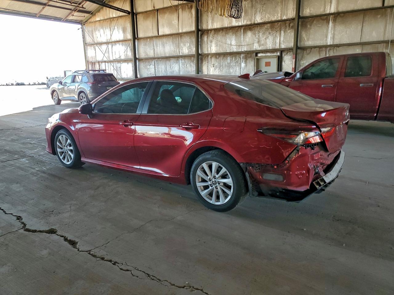2021 TOYOTA CAMRY LE photo 2