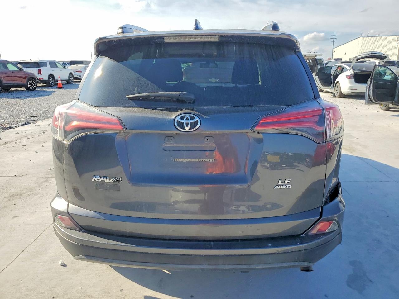 2017 TOYOTA RAV4 LE photo 16