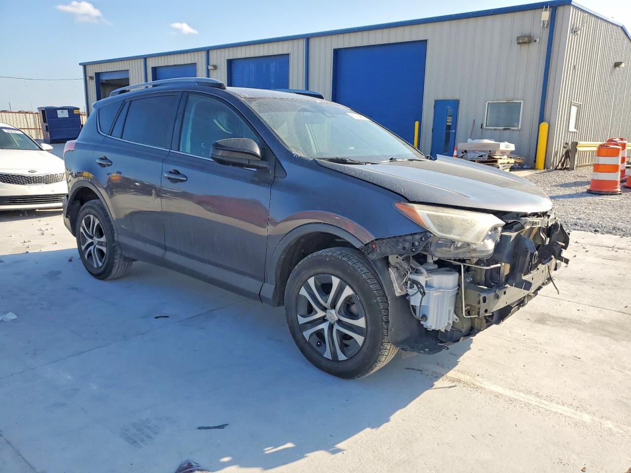 2017 TOYOTA RAV4 LE photo 10