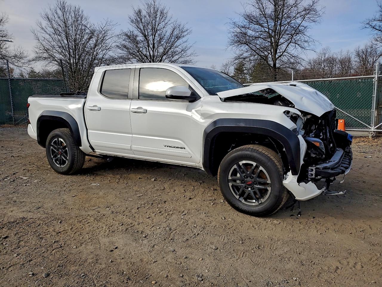 2024 TOYOTA TACOMA DOUBLE CAB photo 7