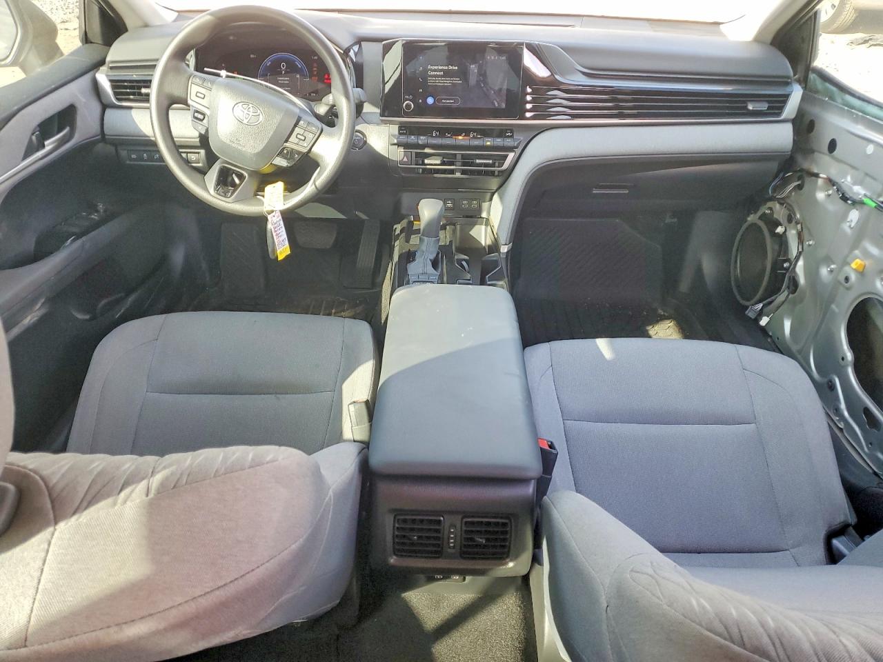2025 TOYOTA CAMRY XSE photo 8