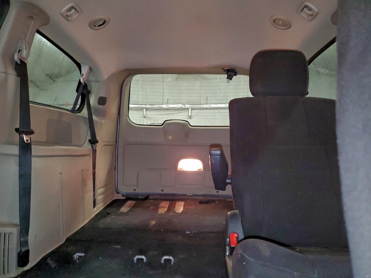 2011 DODGE GRAND CARAVAN MAINSTREET photo 10