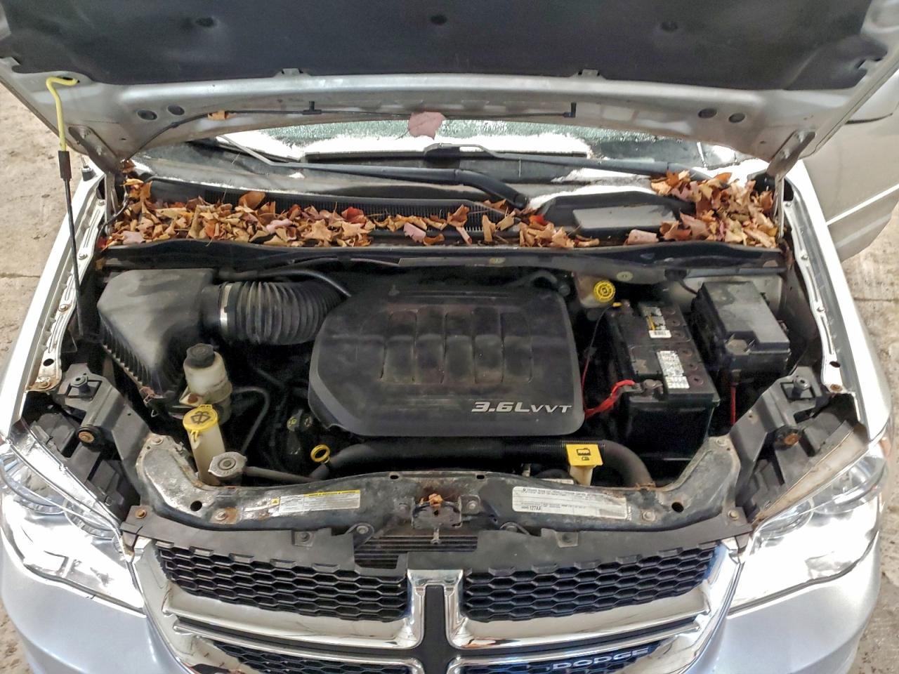 2011 DODGE GRAND CARAVAN MAINSTREET photo 12
