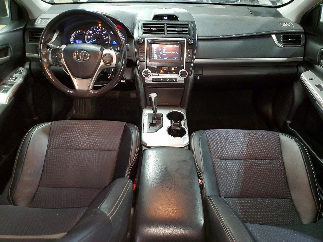 2013 TOYOTA CAMRY L photo 8