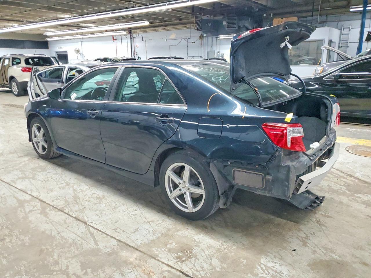 2013 TOYOTA CAMRY L photo 2
