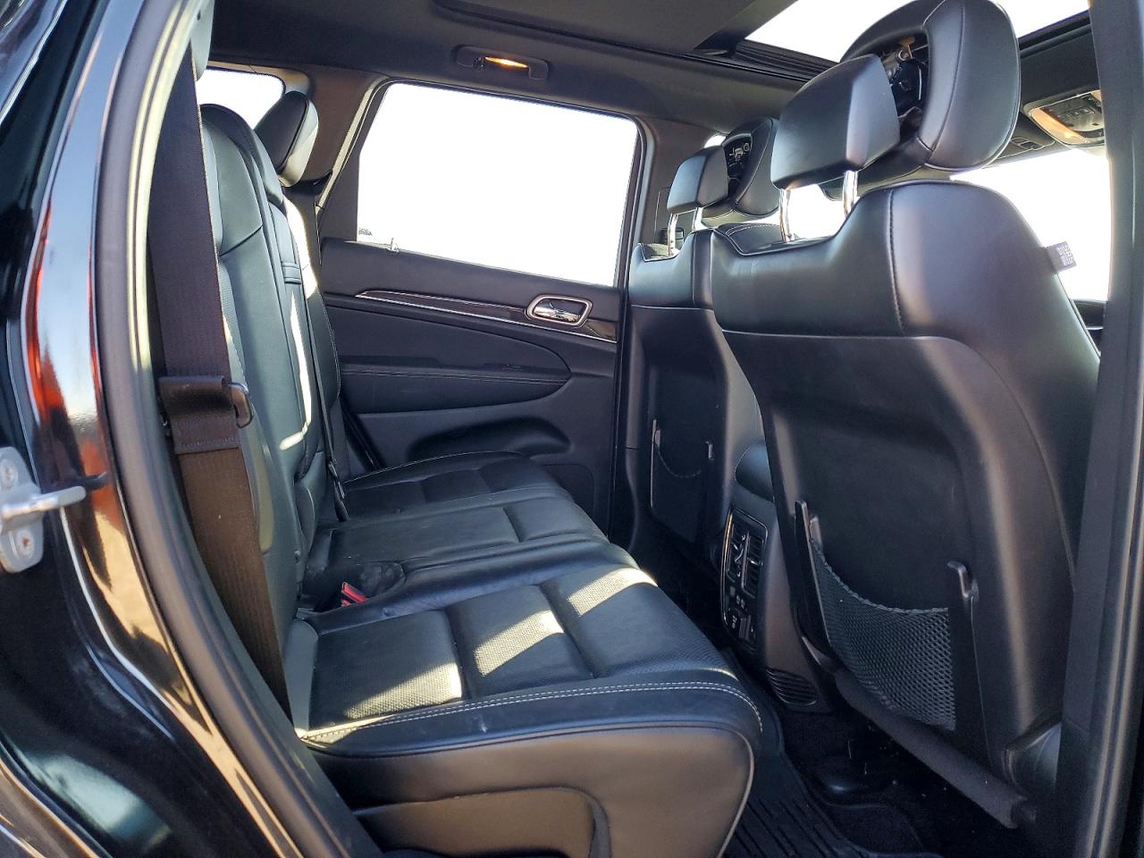 2014 JEEP GRAND CHEROKEE OVERLAND photo 11