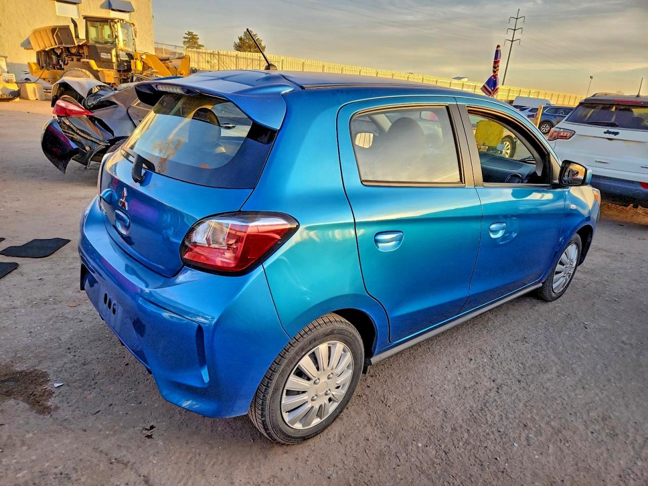2024 MITSUBISHI MIRAGE ES photo 3