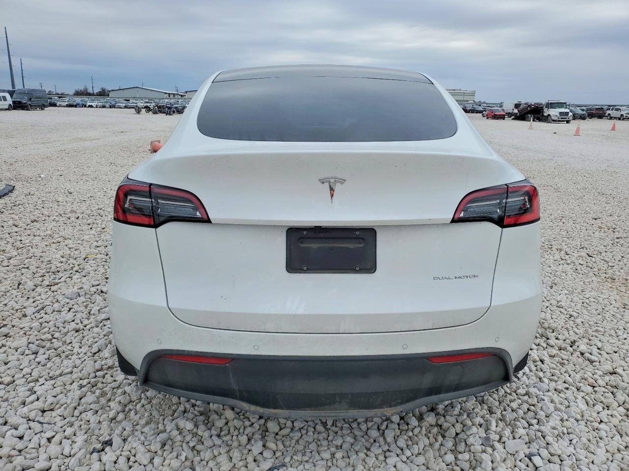 2021 TESLA MODEL Y photo 6