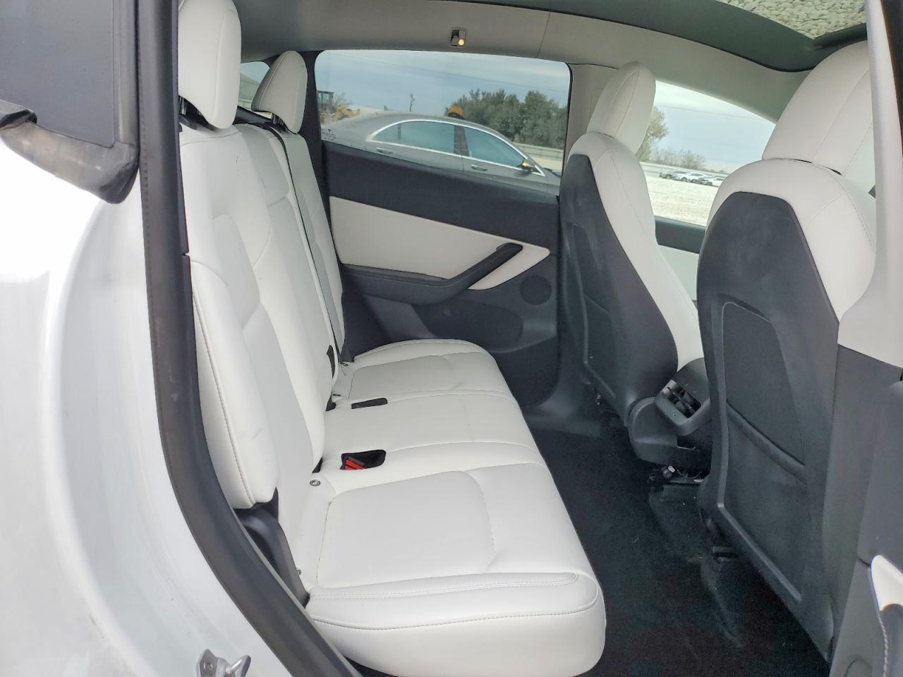 2021 TESLA MODEL Y photo 10