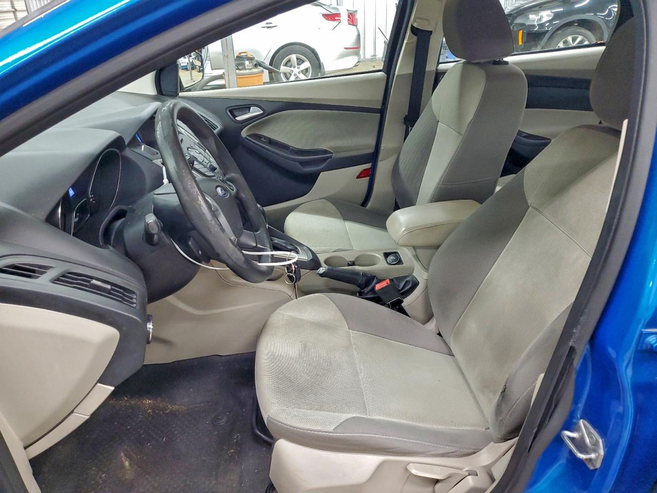 2014 FORD FOCUS SE photo 7