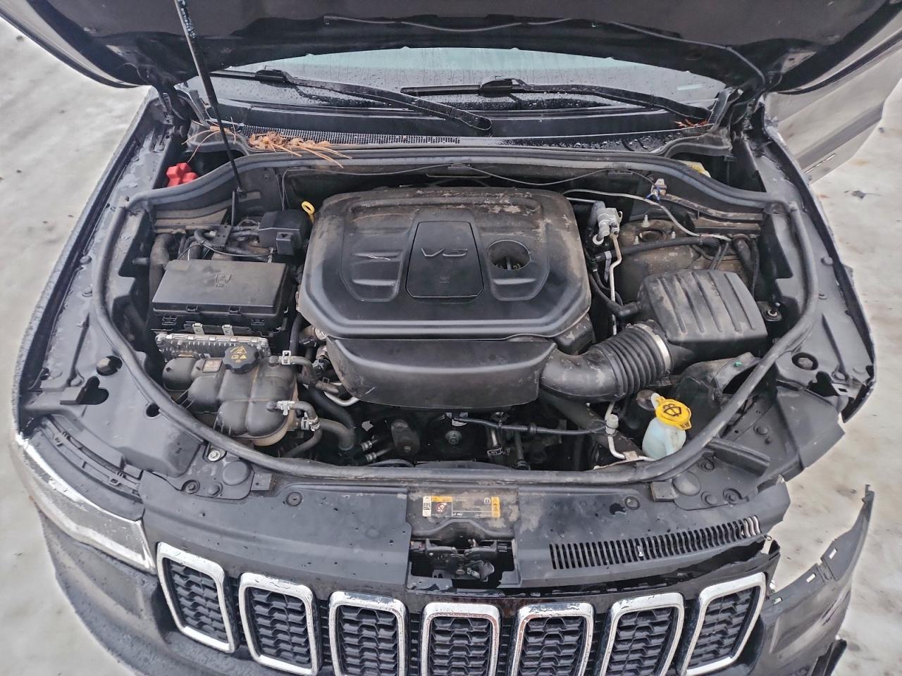 2022 JEEP GRAND CHEROKEE LAREDO E photo 12