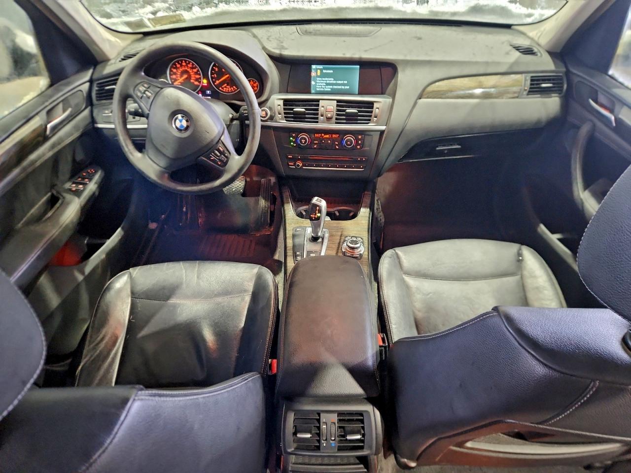 2011 BMW X3 XDRIVE28I photo 8