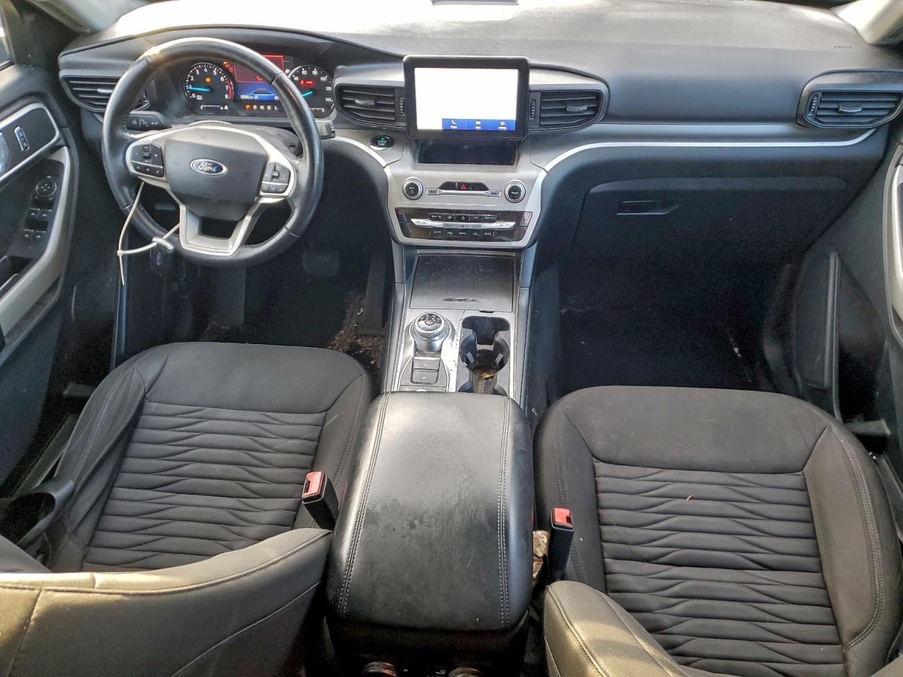 2021 FORD EXPLORER XLT photo 8
