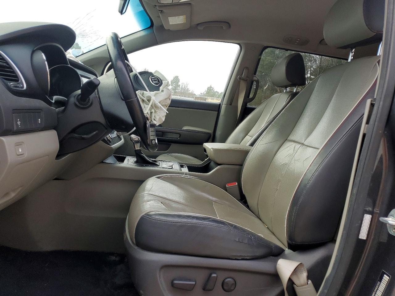 2017 KIA SEDONA LX photo 7