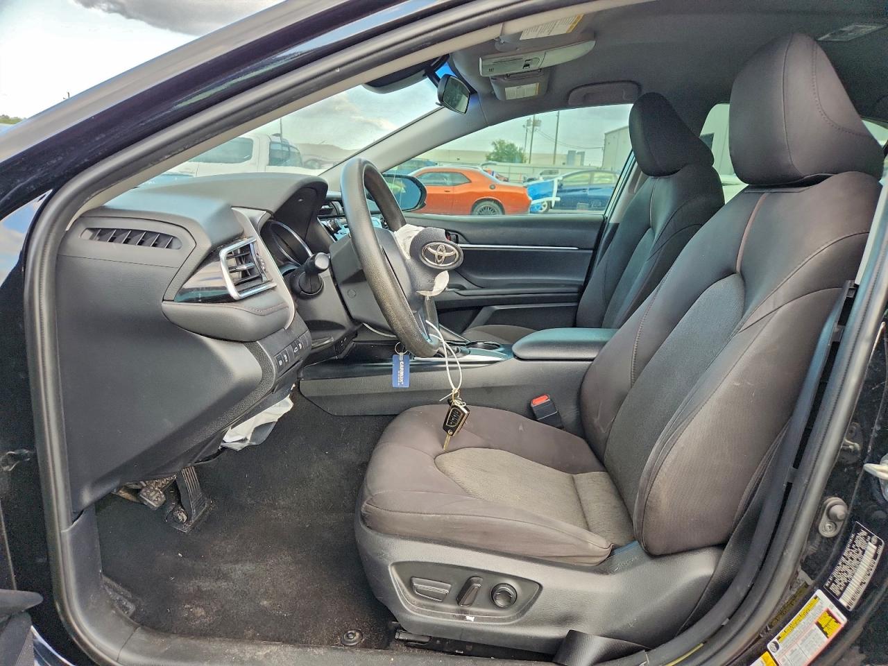 2018 TOYOTA CAMRY L photo 7