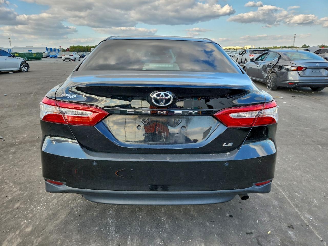2018 TOYOTA CAMRY L photo 6