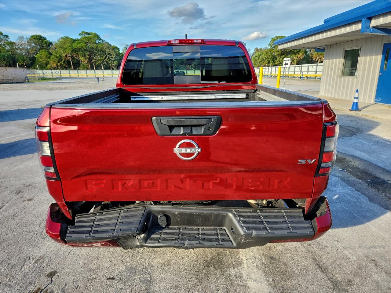 2024 NISSAN FRONTIER S photo 6