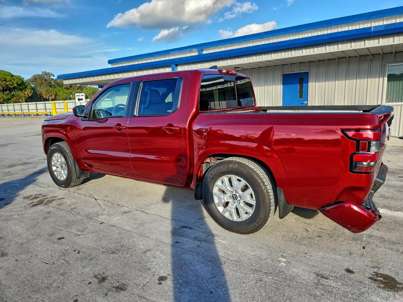 2024 NISSAN FRONTIER S photo 2