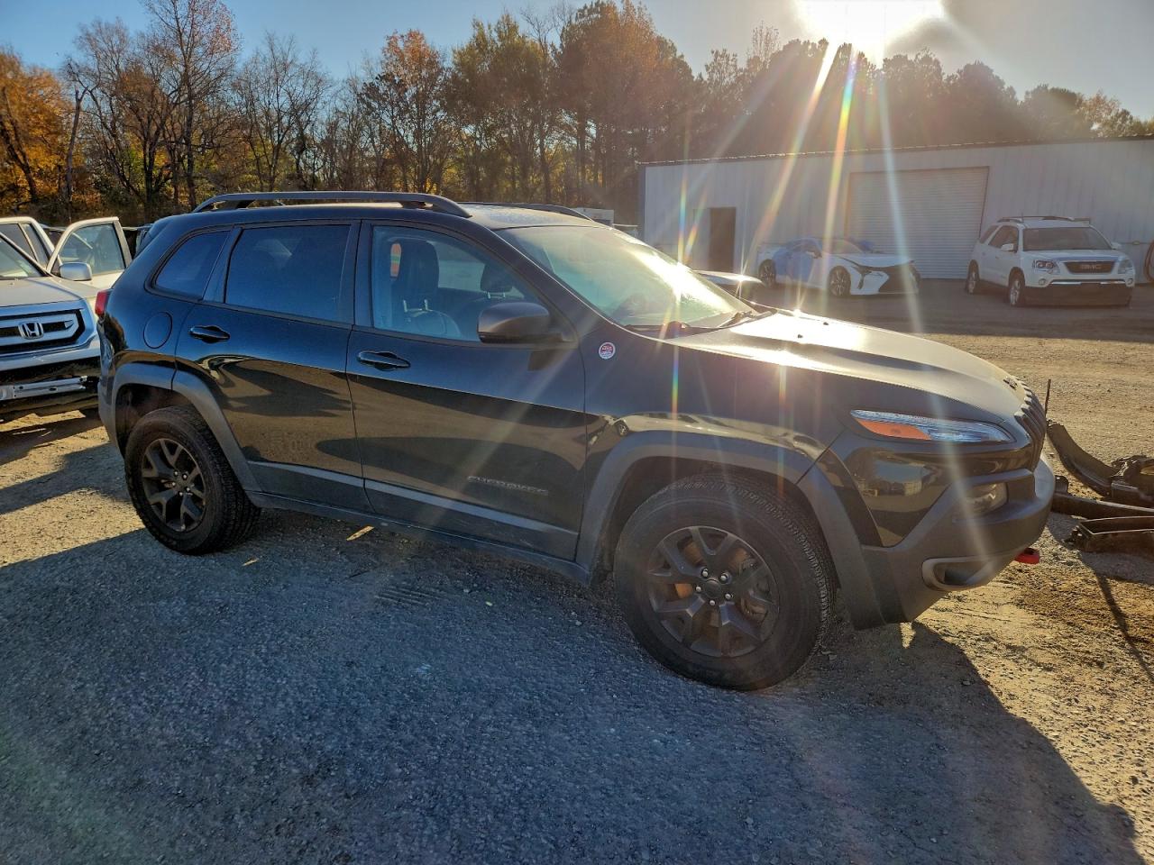 2015 JEEP CHEROKEE TRAILHAWK photo 4
