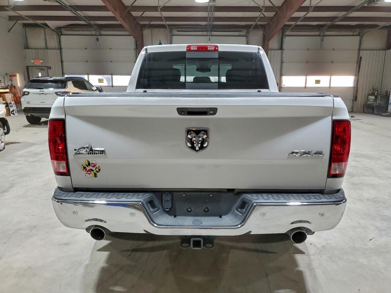 2015 RAM 1500 SLT photo 6