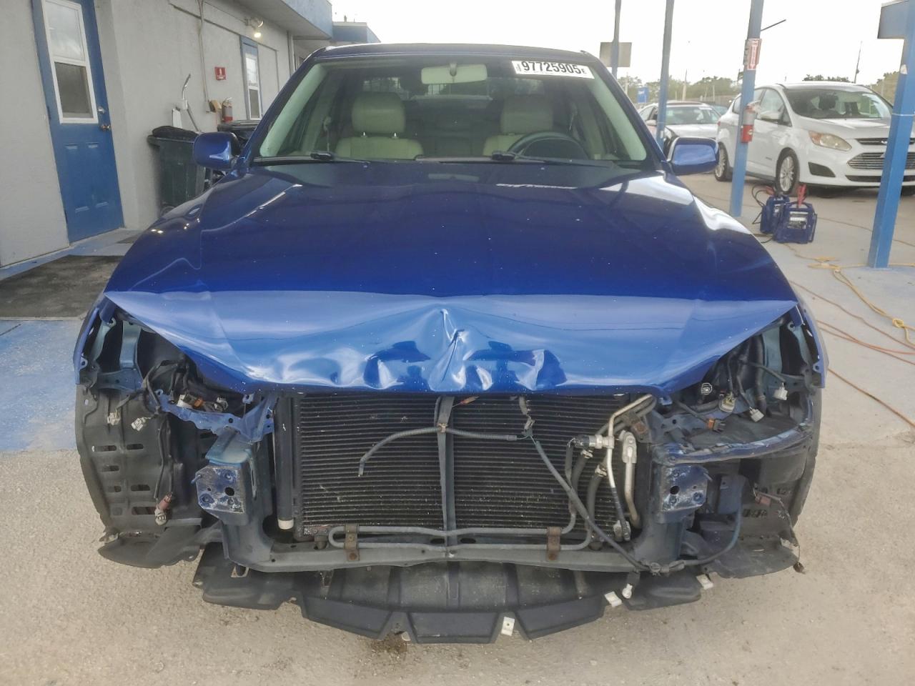 2001 LEXUS IS 300 photo 5