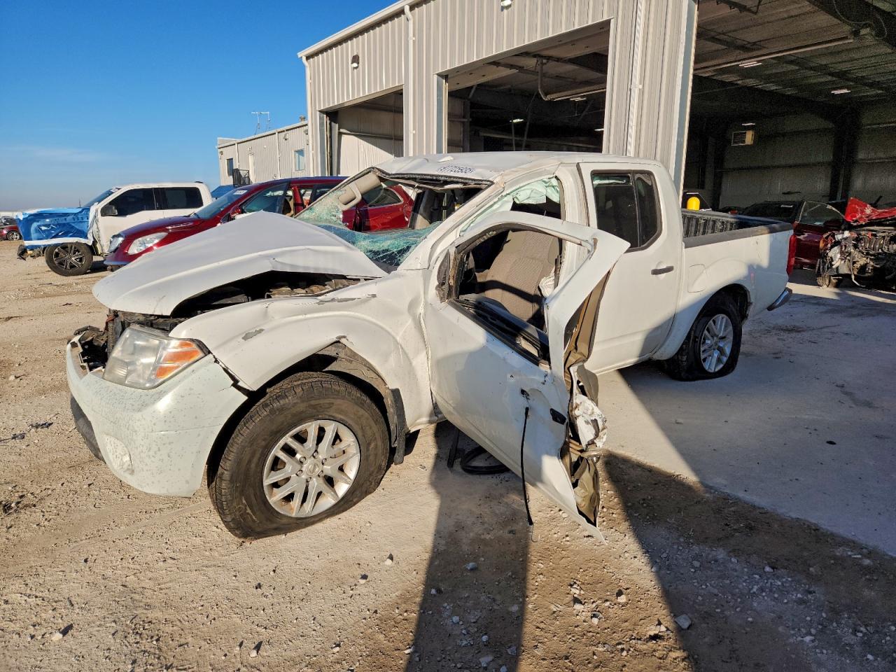 2017 NISSAN FRONTIER