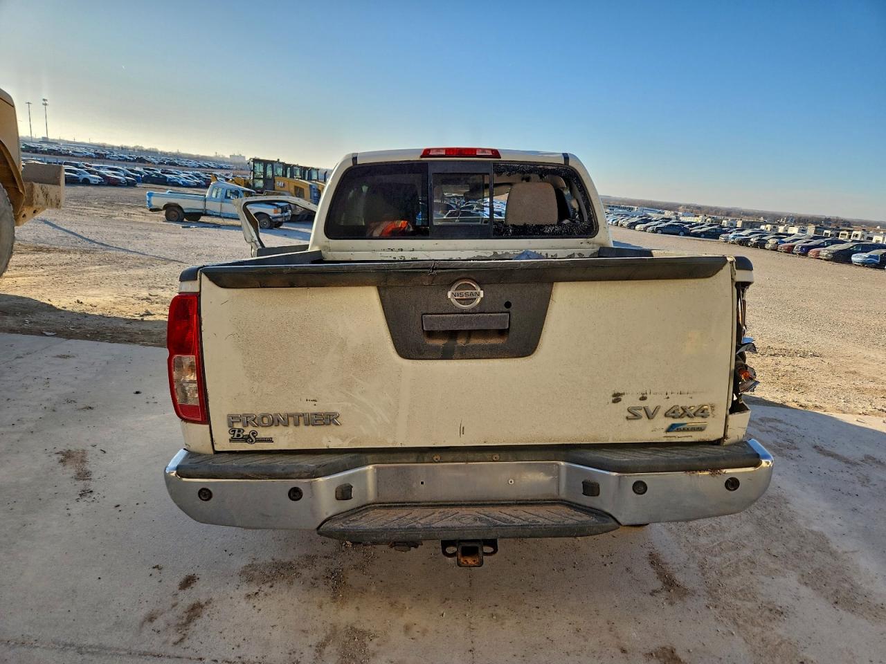 2017 NISSAN FRONTIER S photo 6