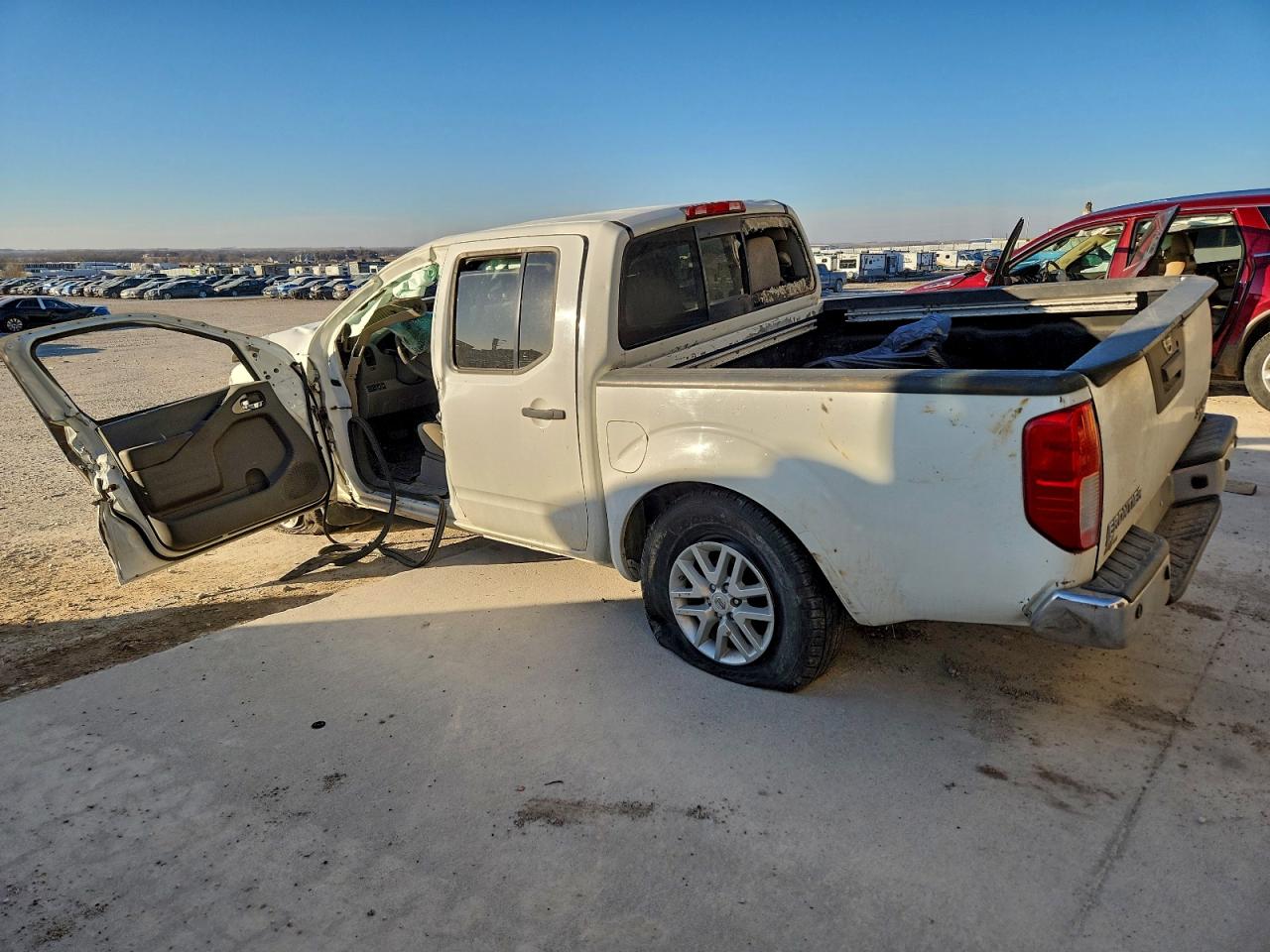 2017 NISSAN FRONTIER S photo 2