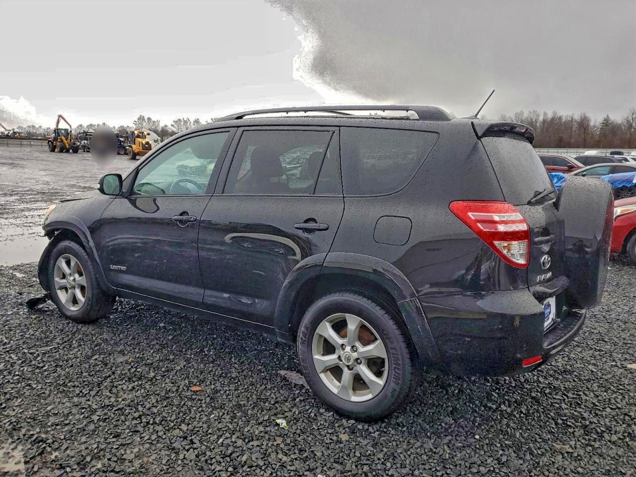 2011 TOYOTA RAV4 LIMITED photo 2
