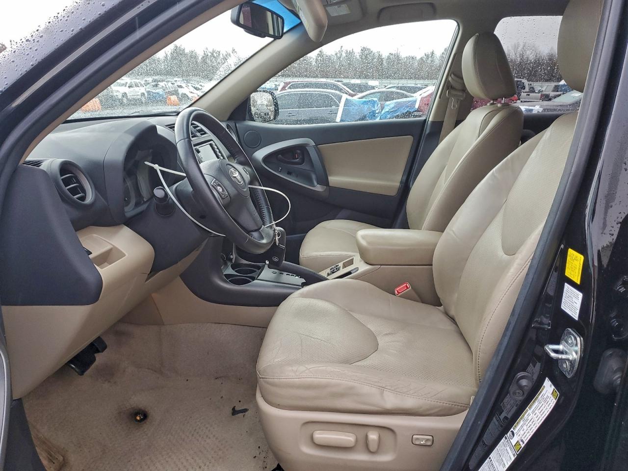 2011 TOYOTA RAV4 LIMITED photo 7