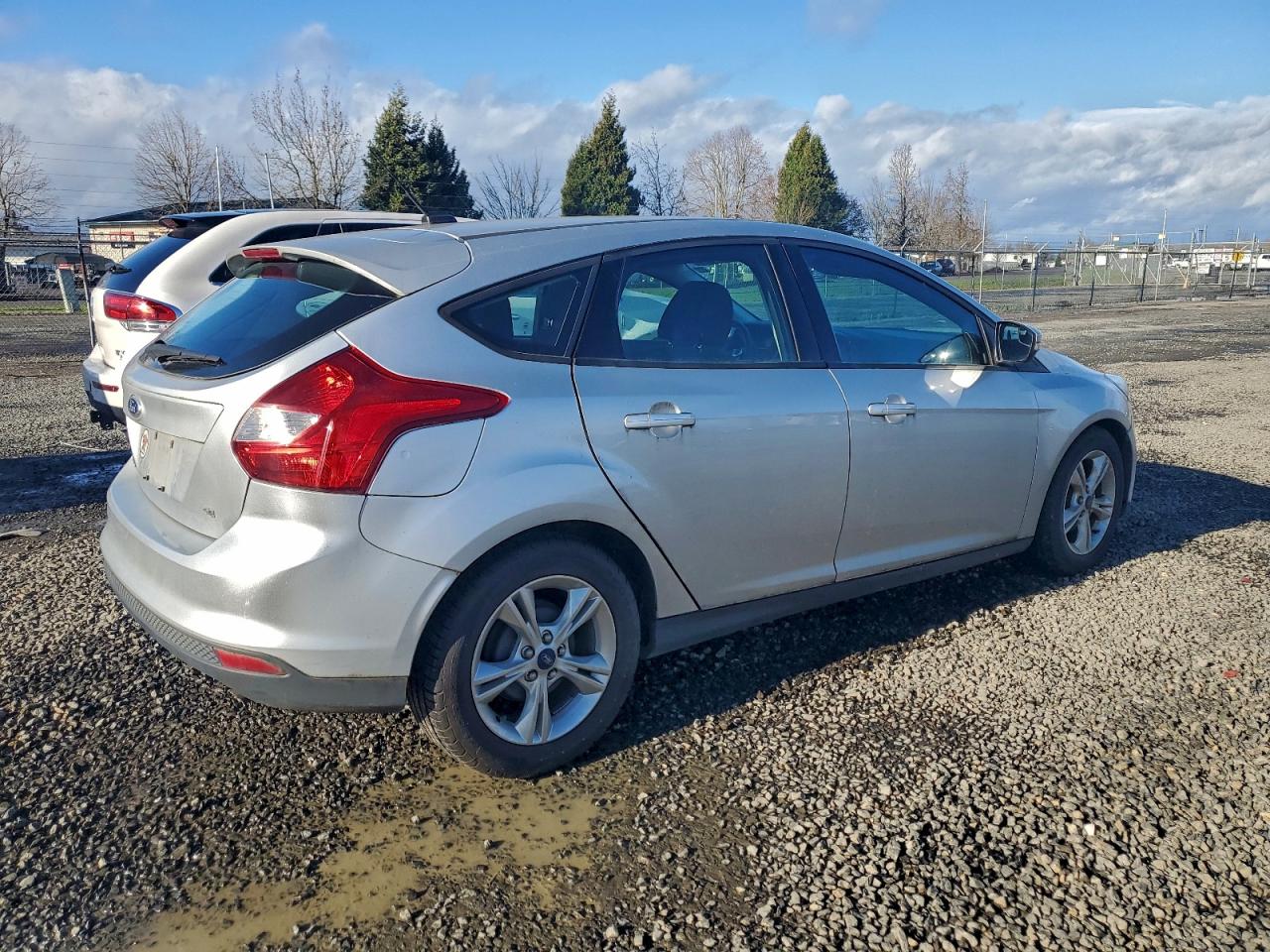 2014 FORD FOCUS SE photo 3