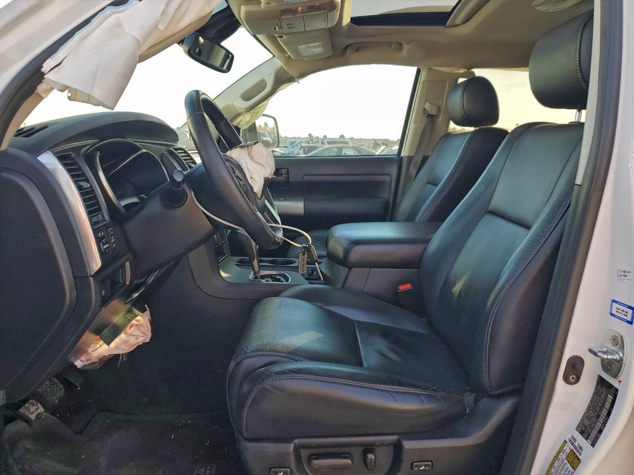 2019 TOYOTA SEQUOIA TRD SPORT photo 7